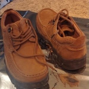 Camel Crown casual men's size 11.5  suede NWOT comfortable walking shoes